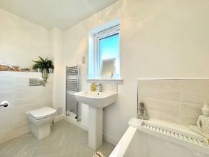 Photo 15- click for photo gallery